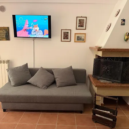 La Casetta Di Stefania By World شقة Lucoli